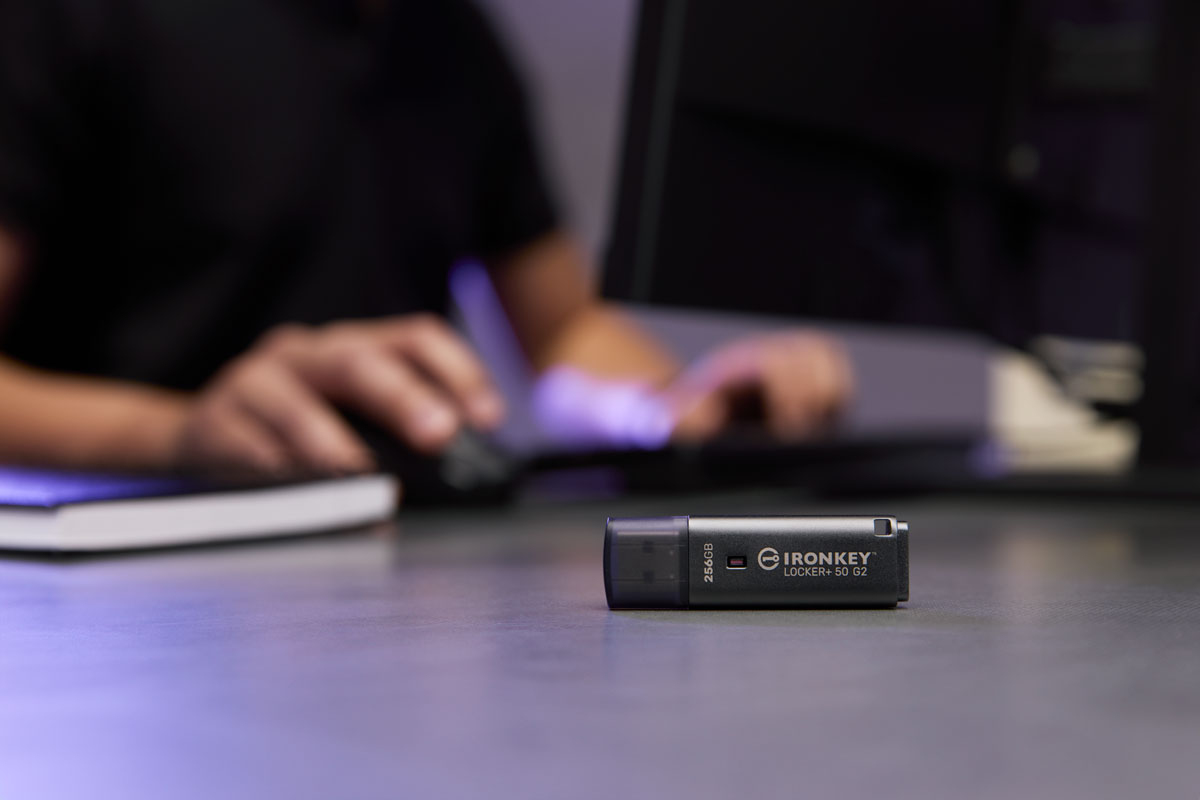 USB-Stick 256GB Kingston IronKey Locker Plus 50 G2