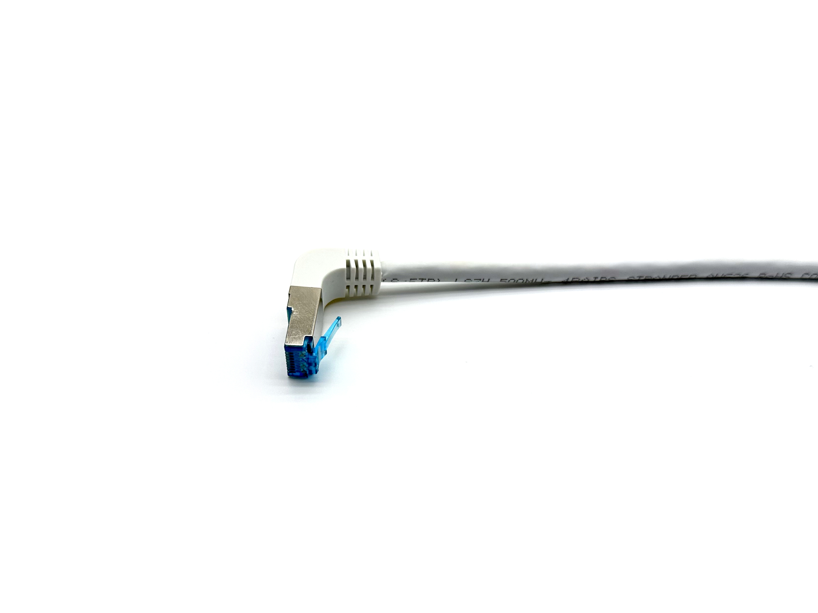 Equip Cat.6A S/FTP Patchkabel, gewinkelter zu geradem Stecker, 3.0 m, Weiß