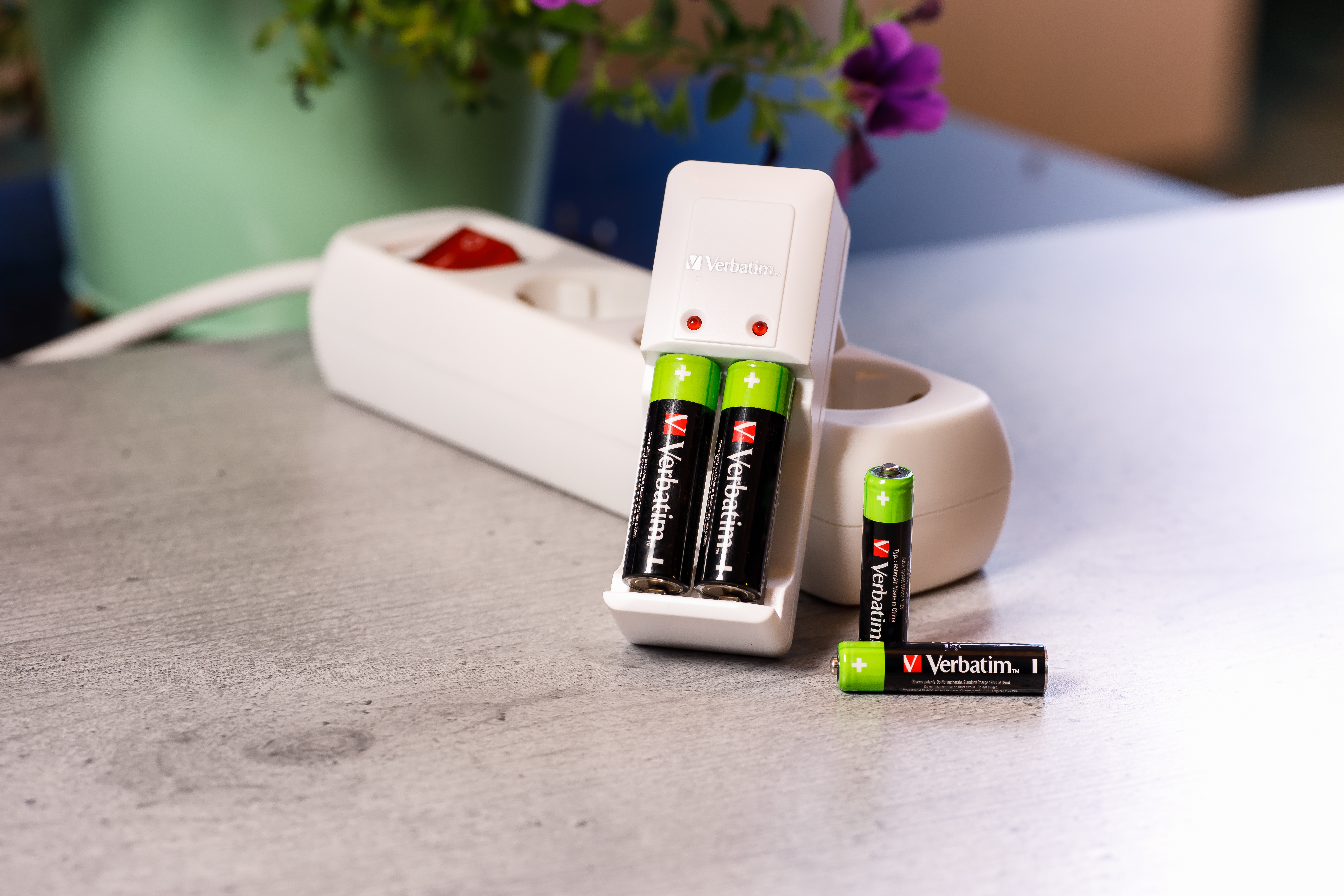 Verbatim RECHARGEABLE BATTERY AA 4 PACK / HR6