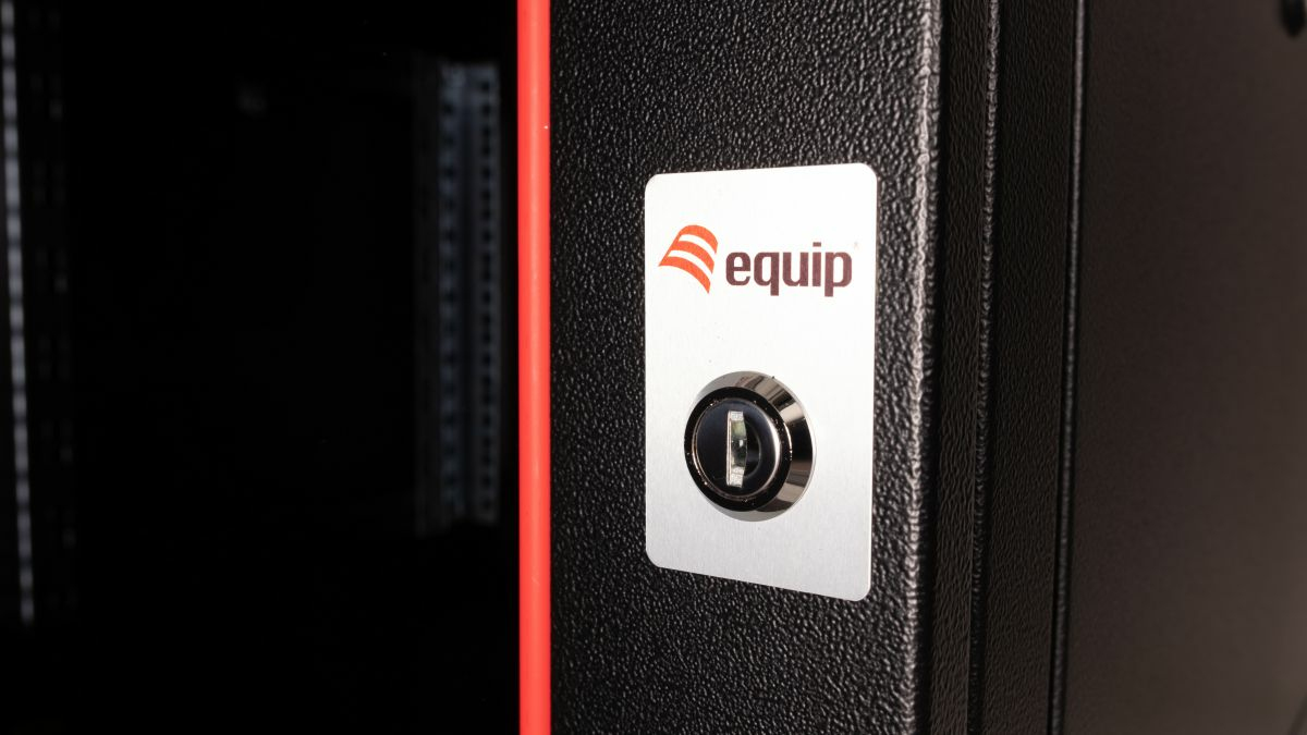 Equip 19