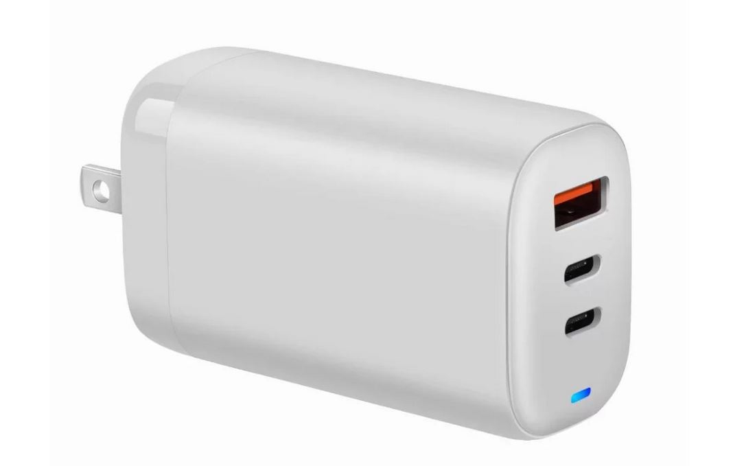 Acer GaN 65W, three-port Charger, 2 x typeC and 1 x typeA, E Pol