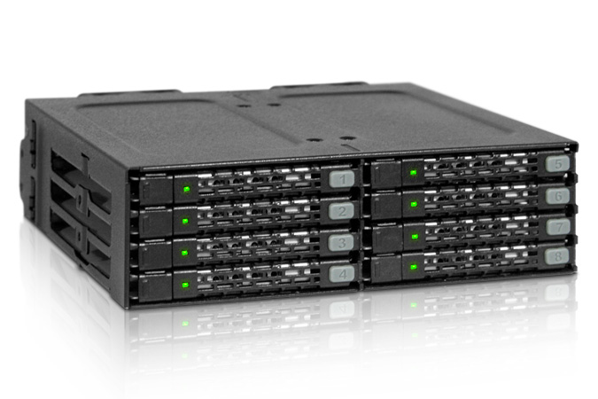 Backplane IcyDock 8x6,3cm SATAI-III in 1x5,25" SSD/&shy;HDD 7mm
