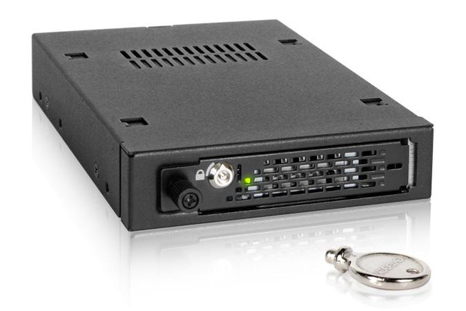 We-Ra. IcyDock 6,3cm SATAI-III/&shy;SAS HDD&SSD in 1x3,5" Metall