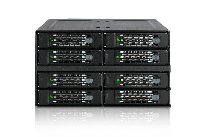 Backplane IcyDock 8x6,3cm SATA/&shy;SAS in 1x5,25" SSD/&shy;HDD 5-15mm ret