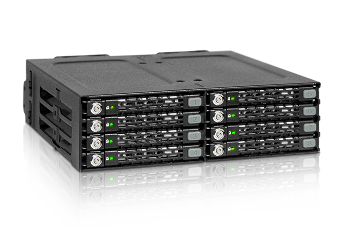 Backplane IcyDock 8x6,3cm SATAI-III in 1x5,25" keylocks