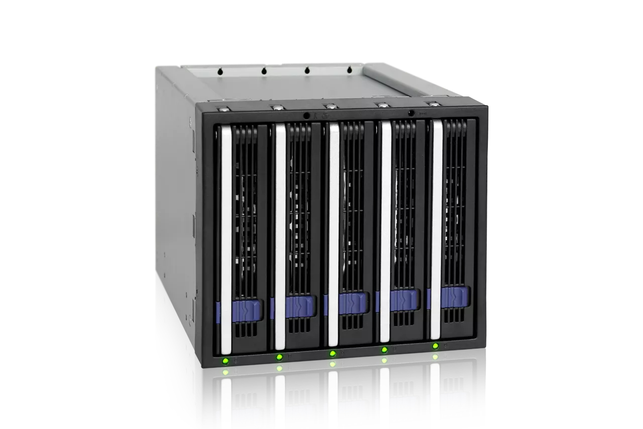 Backplane IcyDock 5x8,9cm SATAI-III in 3x5,25" MB155SP-B sw