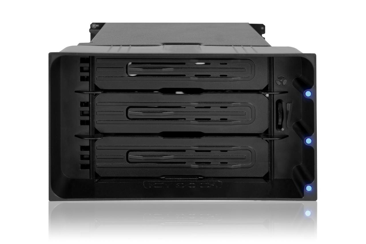 IcyDock 3x3.5" SATA in 2x5.25" bay backplace cage 80mm fan