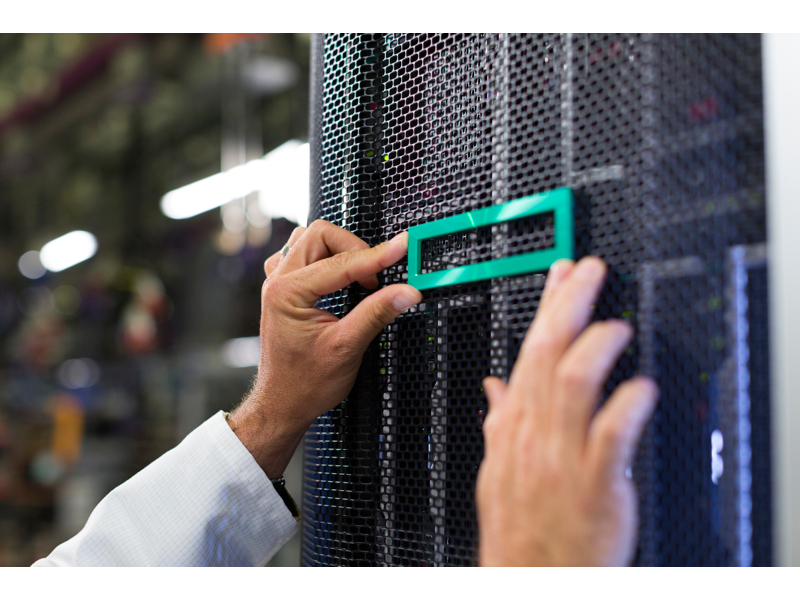 HPE MSA 2060 SAS 2U 12d LFF Drive Enclosure HPE MSA 2060 SAS 2U 12d LFF Drive Enclosure