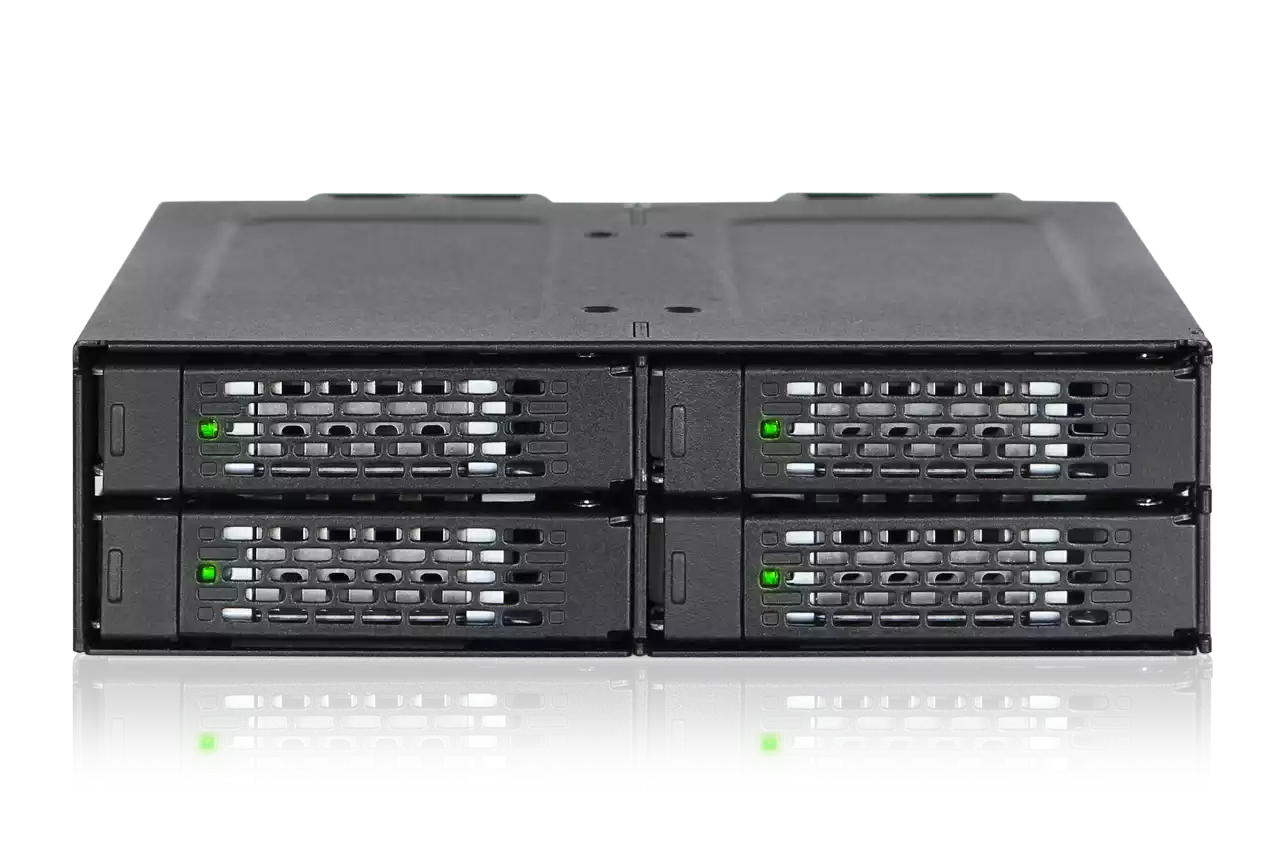 Backplane IcyDock 4x6,3cm SATAI-III in 1x5,25" HDD/&shy;SSD sw