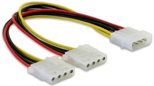 DELOCK Stromkabel Molex 4pin -> 2x Molex 4pin St/&shy;Bu/&shy;Bu