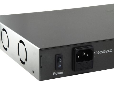 LevelOne PoE+Switch 24xFE PoE/2xGE  150W 19"unmanaged Metall