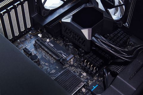 SSD    4TB Kingston M.2  PCI-E   NVMe Gen4 KC3000 retail