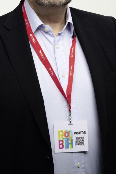 DURABLE VISITOR BADGE Namesschilder mit EURO-Lochung 100Stk