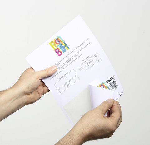 DURABLE VISITOR BADGE Namesschilder mit EURO-Lochung 100Stk