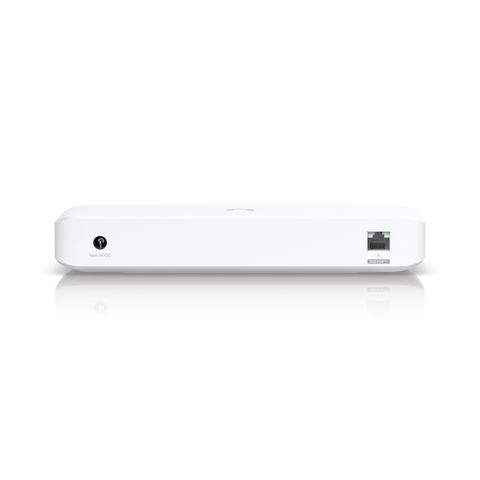 Ubiquiti UniFi 8-Port GbE PoE+ powered by GbE++ input