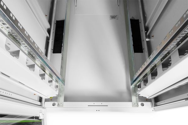 DIGITUS Netzwerkschrank Unique 47HE 2244x800x1200mm grau - Bild 6
