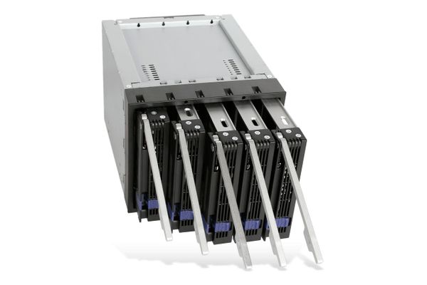 Backplane IcyDock 5x8,9cm SATAI-III in 3x5,25" MB155SP-B sw - Bild 7
