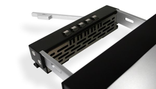 We-Ra. IcyDock 8.9cm SATAI-III in 1x5,25" MB876SK-B sw - Bild 4