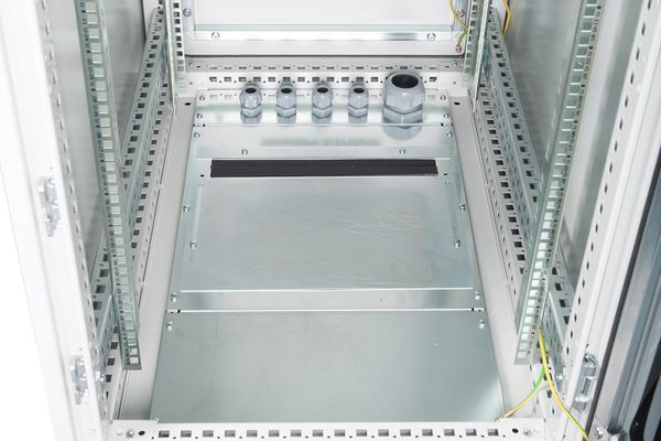 DIGITUS Netzwerkschrank Industrie 24HE 1300x600x800mm grau - Bild 4