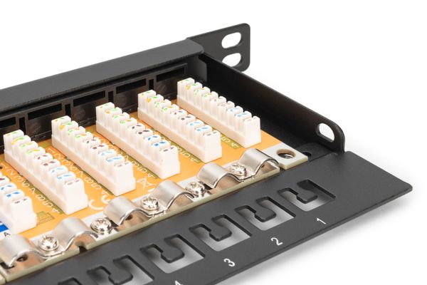 DIGITUS Patchpanel 0,5HE 24-Port Cat6 ungeschirmt schwarz - Bild 5