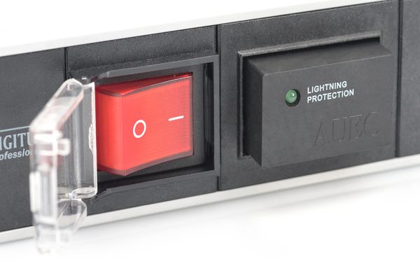 DIGITUS Steckerleiste 7fach Schutzst. Alu 2m Zuleitung - Bild 5