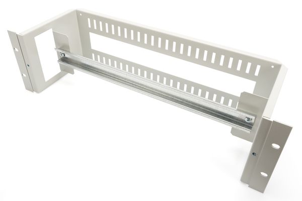 DIGITUS Hutschienenträger 3HE 19" (483mm) + Hutschiene grau