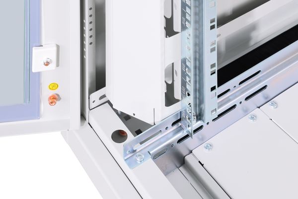 DIGITUS Netzwerkschrank Unique 42HE 2053x800x800mm grau (Speditionsversand) - Bild 4