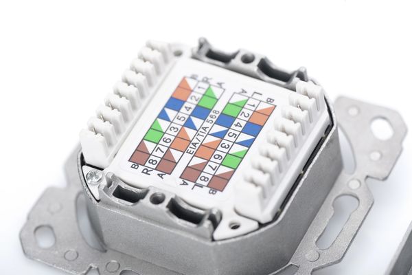 Digitus CAT 6A class EA network socket, design-compatible, shielded, flush-mounted - Bild 5
